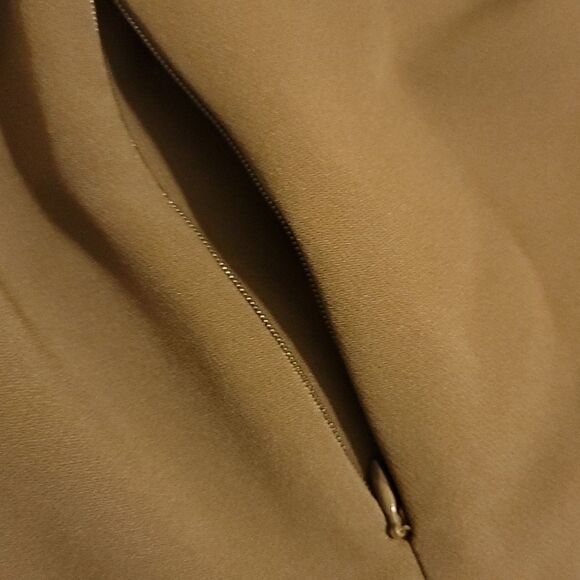 Athleta on the move olive green motto jacket size large. - Picture 10 of 12